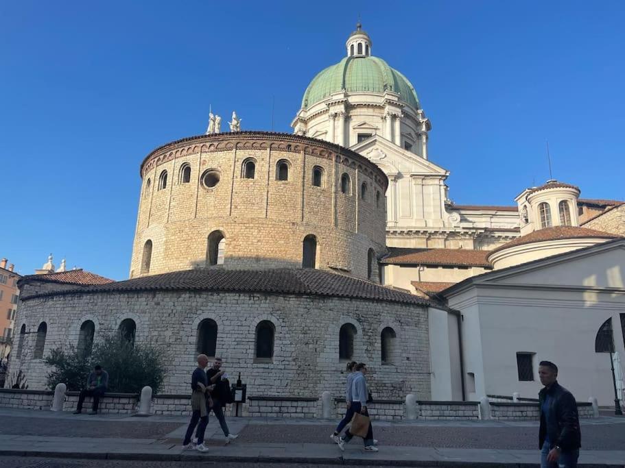 Duomo Apartment Brescia megye Kültér fotó