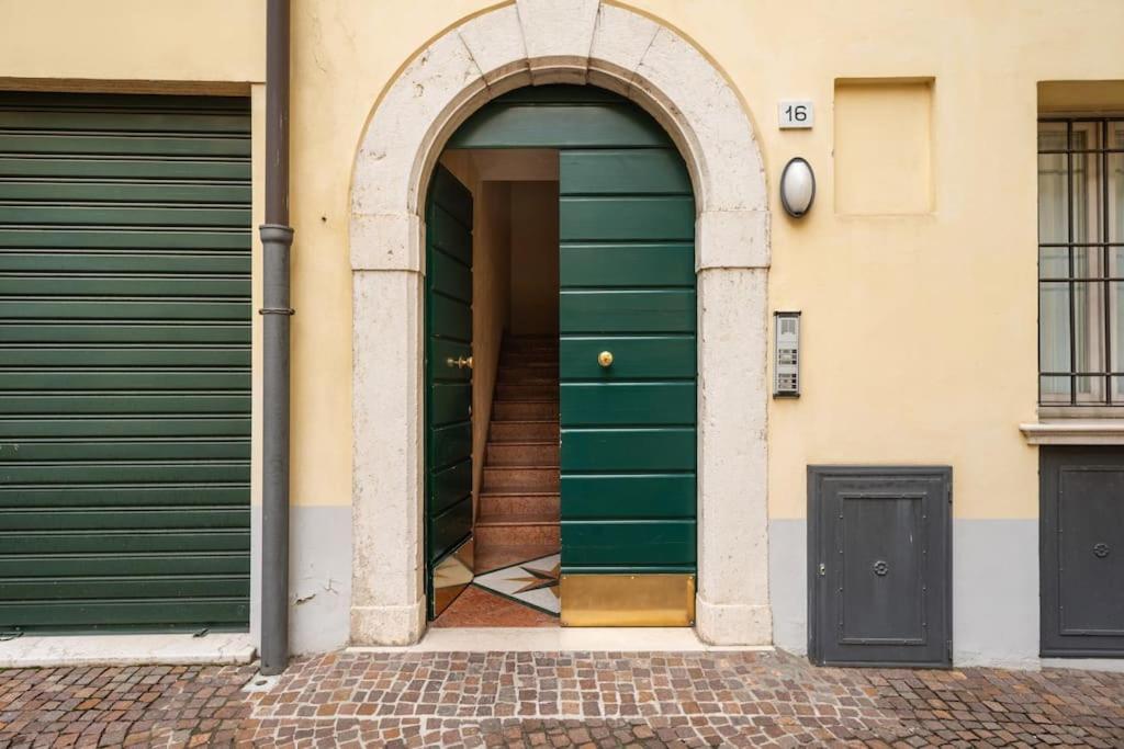 Duomo Apartment Brescia megye Kültér fotó